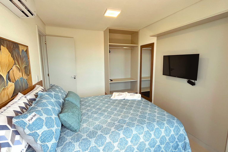 Hyde Park - Apto 01 quarto lateral mar #3 - by Living