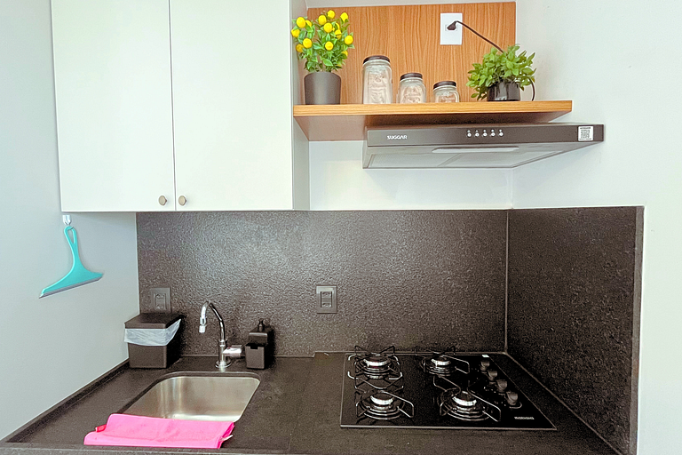 Hyde Park - Apto 01 quarto lateral mar #3 - by Living