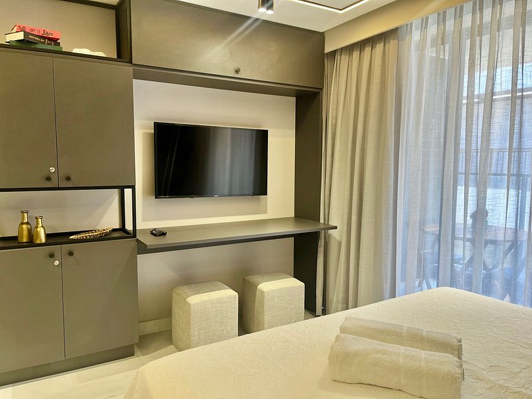 Hyde Park - loft c/ varanda #1 - by Living
