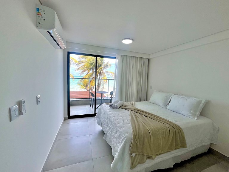 Hyde Park Ocean 1 - By Living