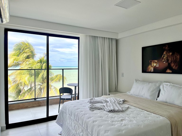 Hyde Park Ocean 3 - By Living