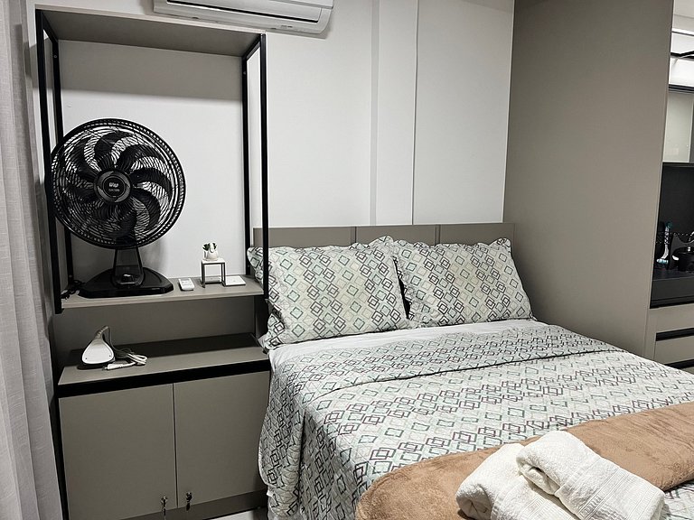 Hyde Park Studio Standard #1 - by Living