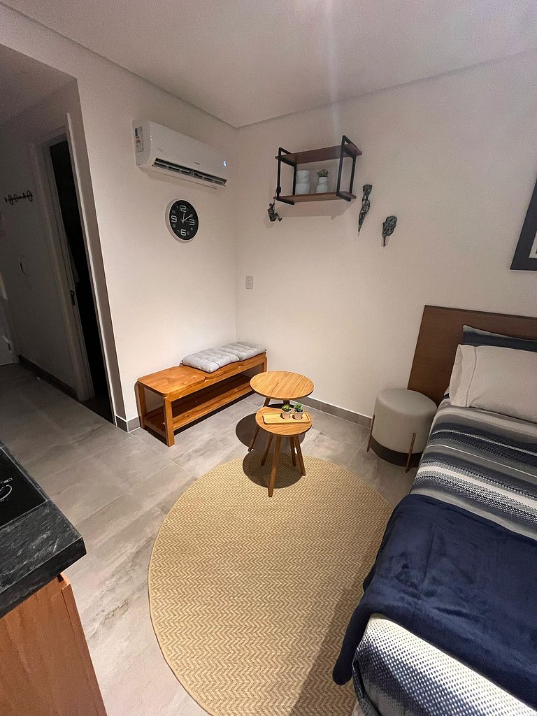 Studio c/ Vista Parcial #1 - by Living