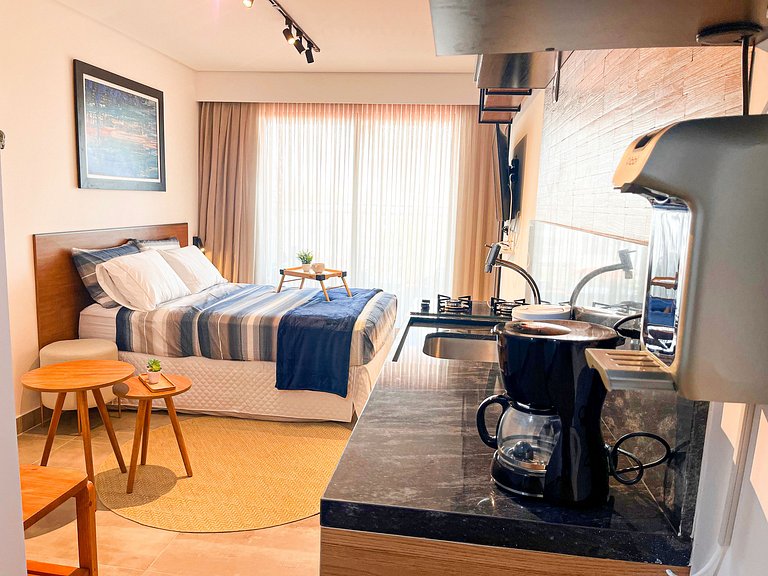 Studio c/ Vista Parcial #1 - by Living