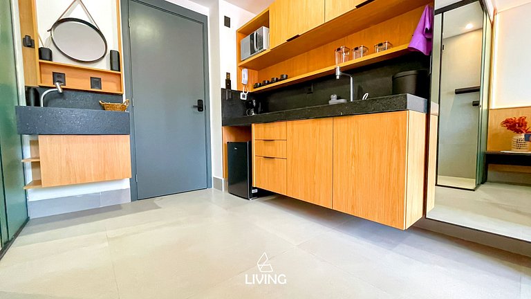 Studio Com Vista - By Living