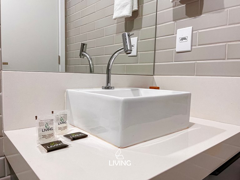 Flat Studio c/ varanda #3 - by Living