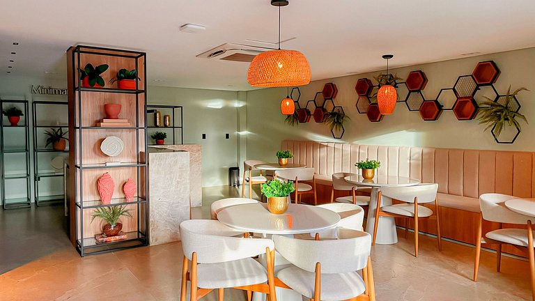 Studio Com Vista - By Living