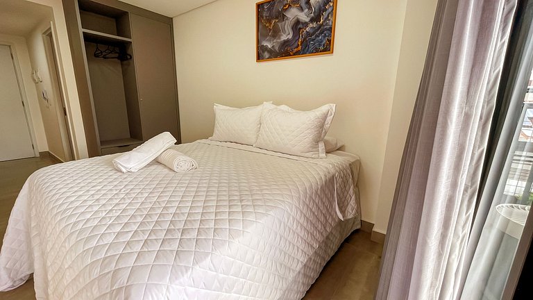 Flat Studio c/ varanda #3 - by Living