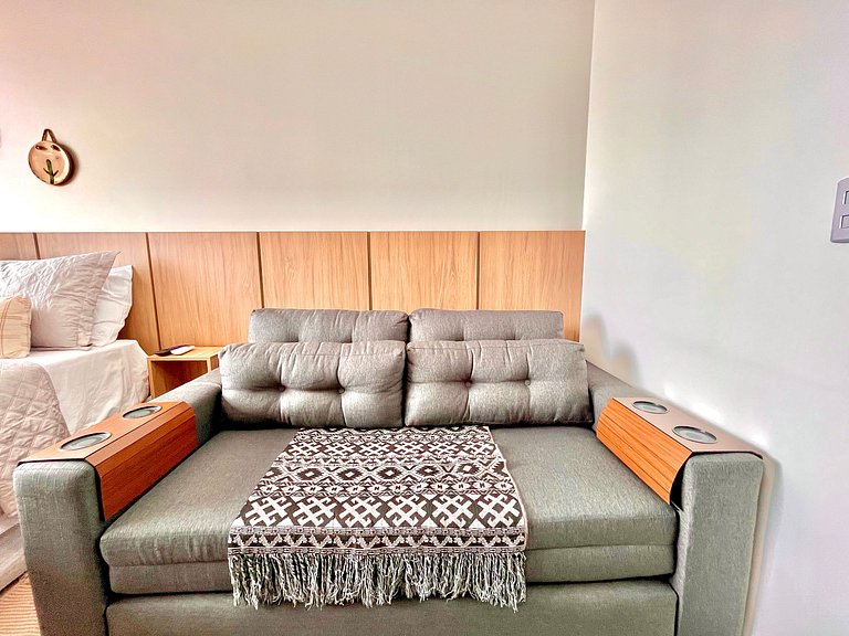 Studio c/ Vista Parcial #5 - by Living