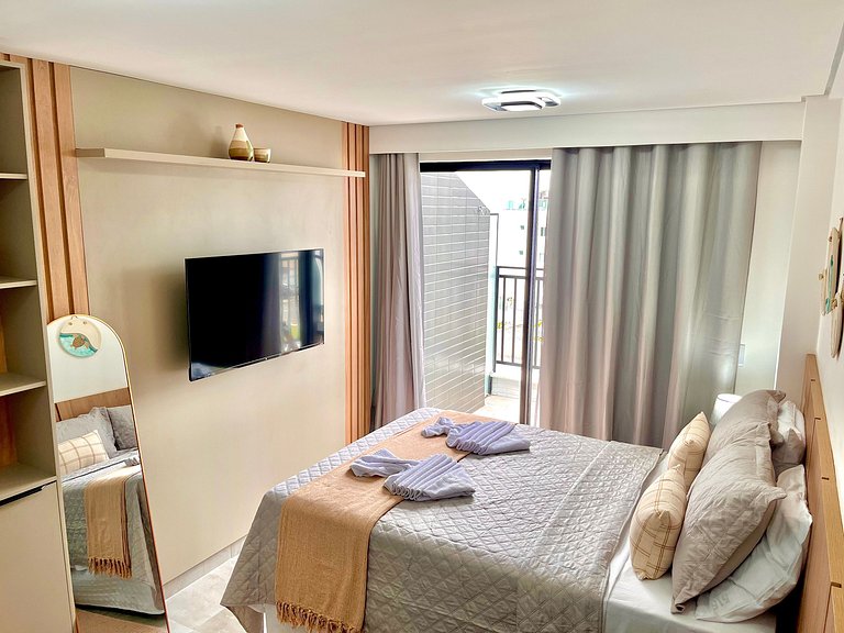 Studio c/ Vista Parcial #5 - by Living