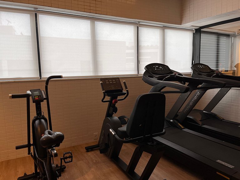 Studio c/ Vista Parcial #7 - by Living