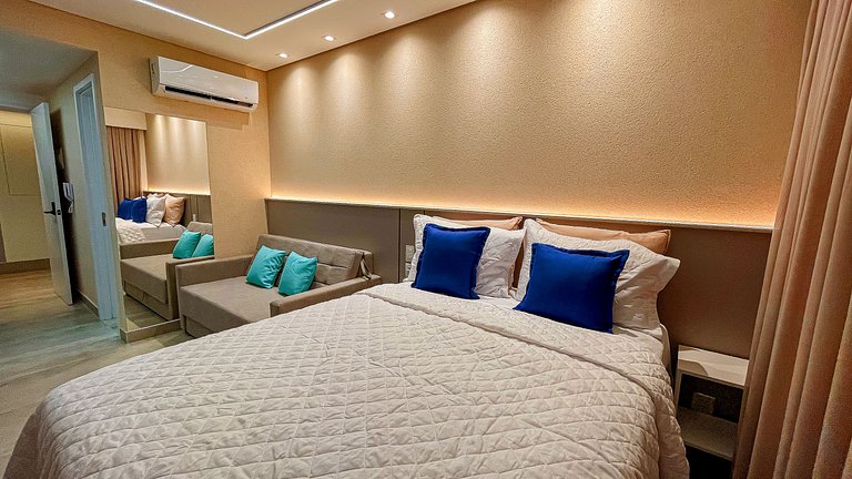 Flat Studio c/ Varanda #4 - by Living