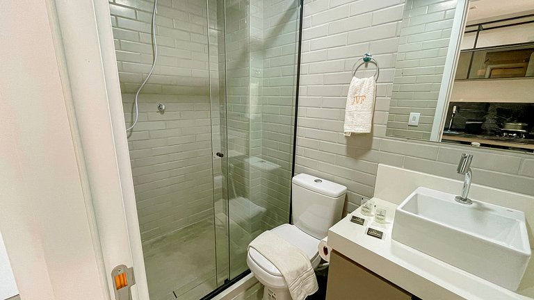 Flat Studio c/ Varanda #5 - by Living