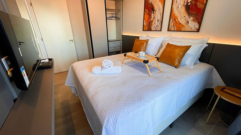 Flat Studio c/ Varanda #6 - by Living