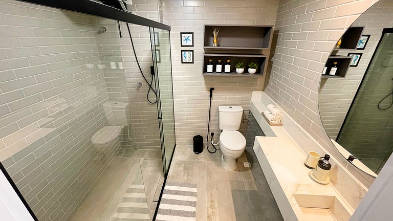 Flat Studio c/ Varanda #6 - by Living