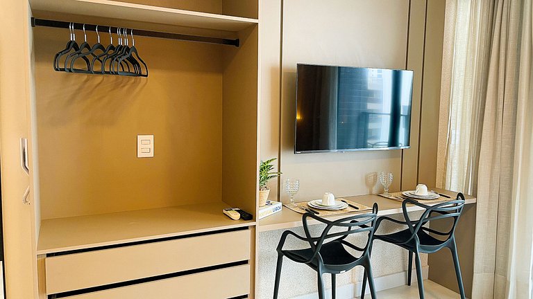 Hyde Park Studio c/varanda #1 - By Living