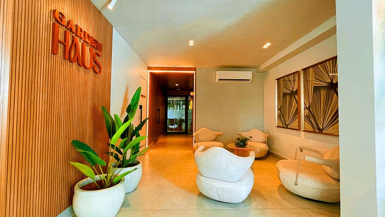 Garden Haus - Studio #2 - By Living