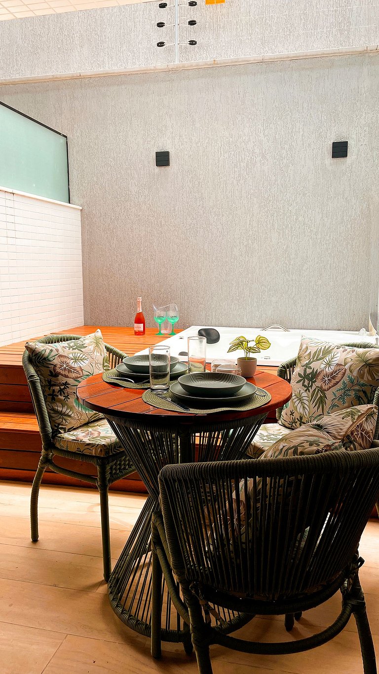 Flat Studio c/Jacuzzi - By Living