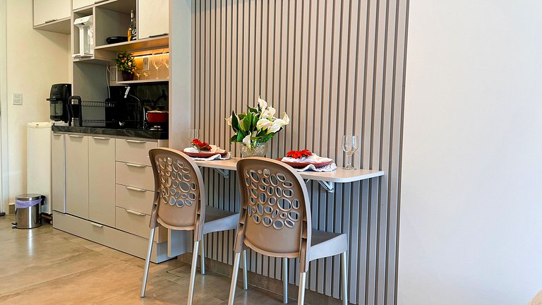 Flat Studio c/ Varanda #6 - by Living