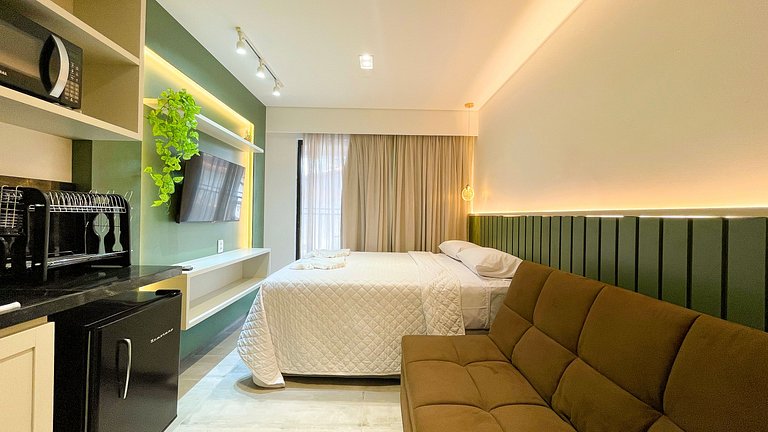 Flat Studio c/ Varanda #7 - by Living
